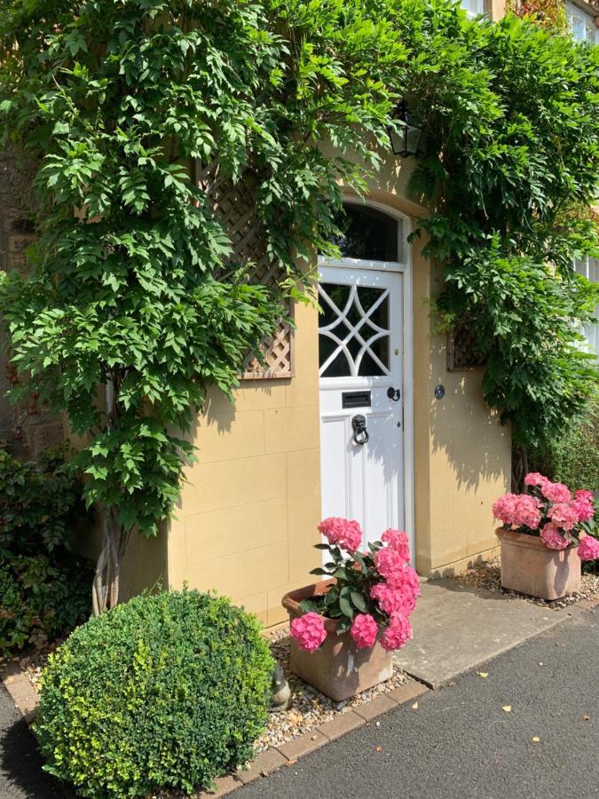 Bed and Breakfast Dalton House Exterior foto